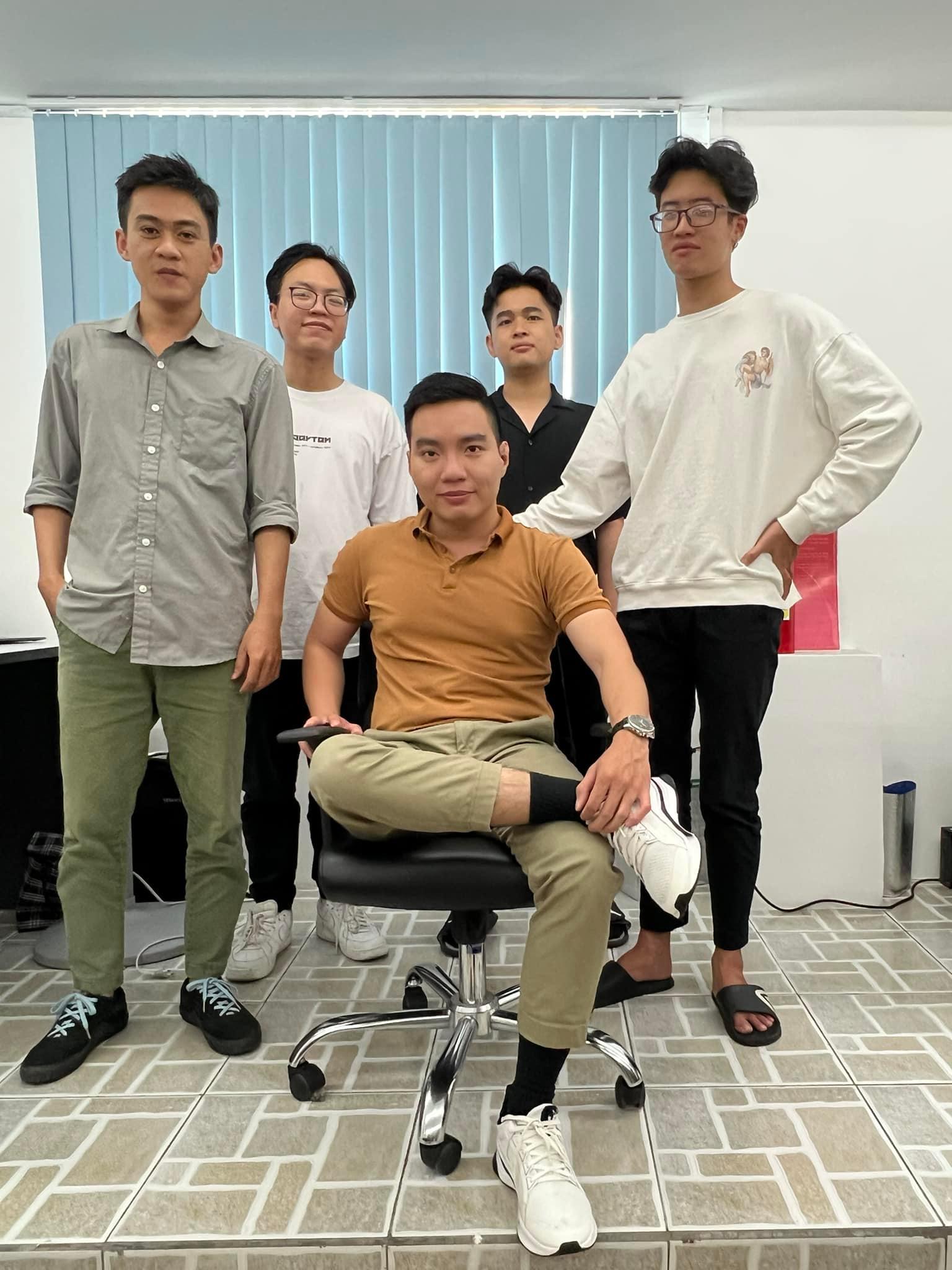 Mobile team portrait