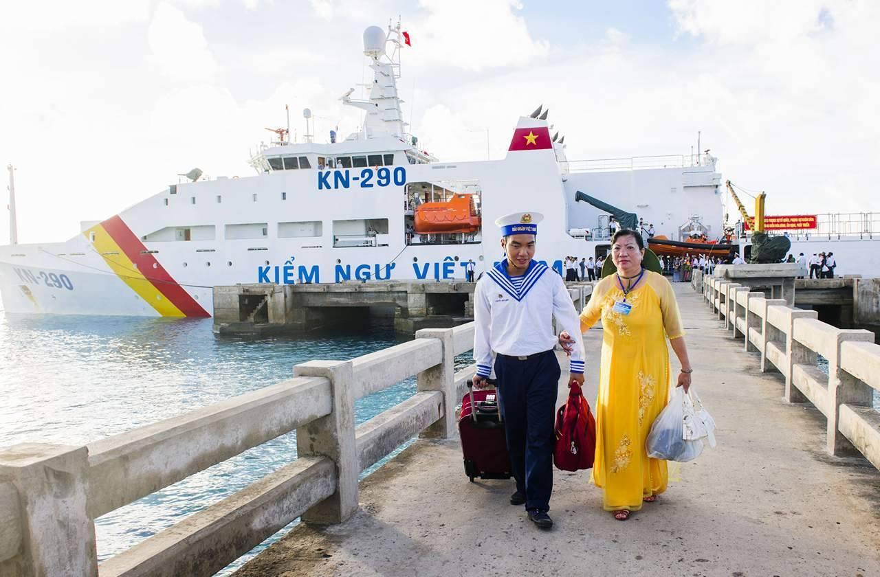 Naval service